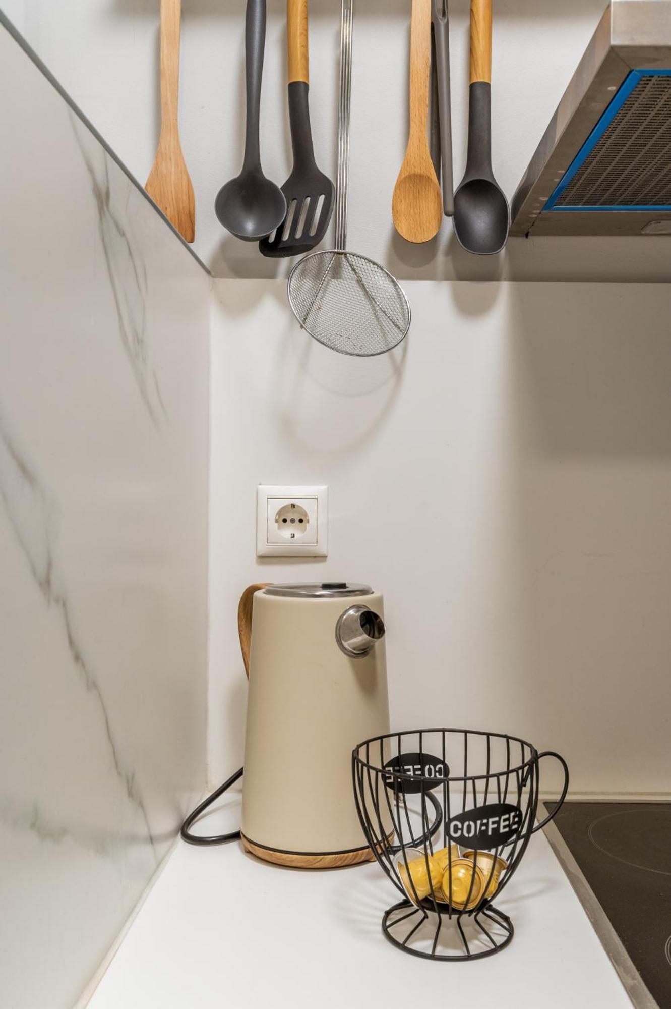 The Omonoia Modern, 3Bd Apartment Афины Экстерьер фото