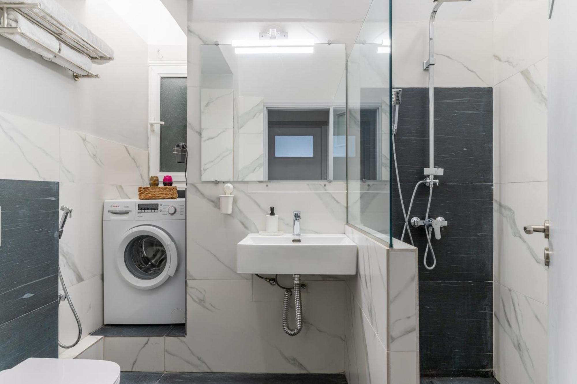 The Omonoia Modern, 3Bd Apartment Афины Экстерьер фото